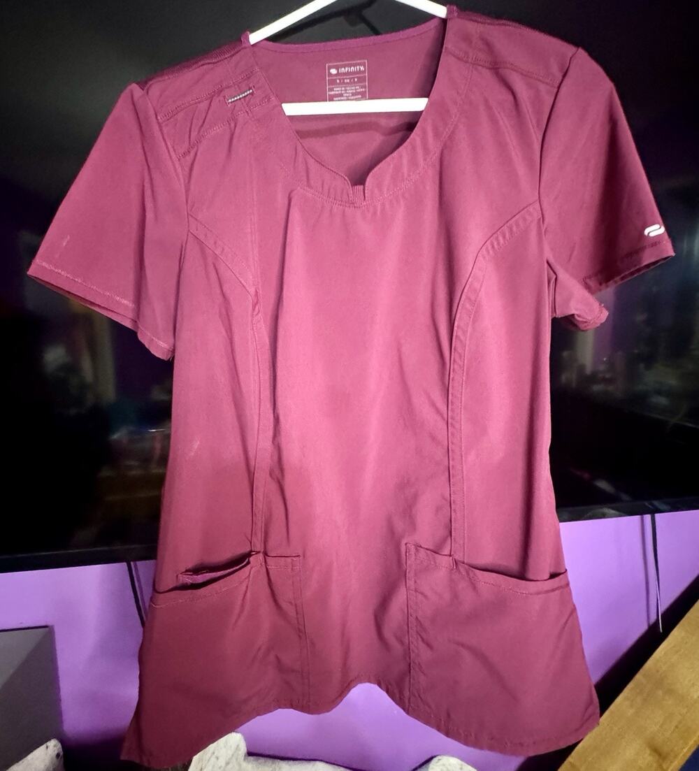 Cherokee Infinity Scrub Top Burgundy Size Small Short Sleeve